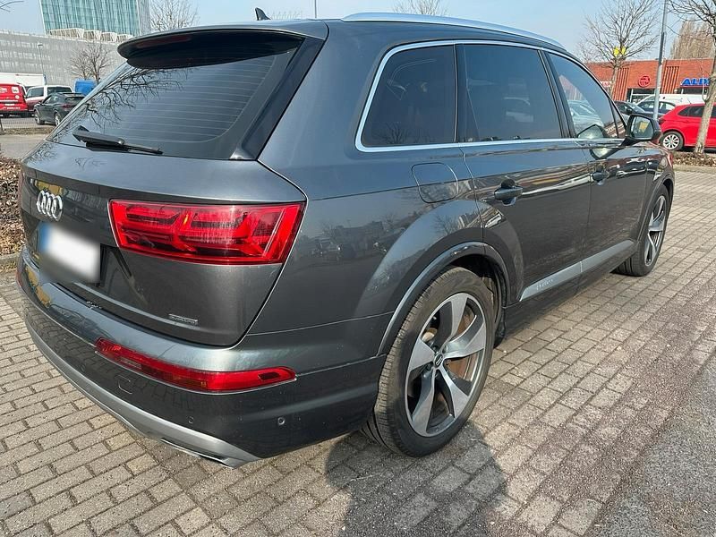 Gebraucht Audi Q7 S-Line 340 PS (250 kW) 2016 Grau SUV