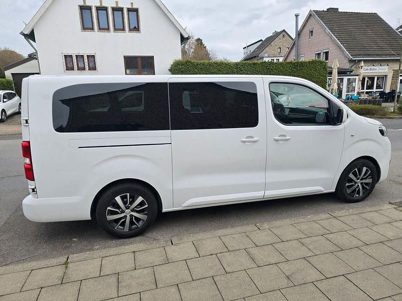 Gebraucht Toyota Proace 120 PS (88 kW) 2019 Weiß Van / Kleinbus