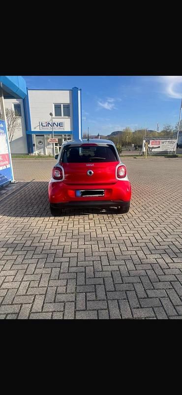 Second-hand Smart ForFour 75 CP (55 kW) 2019 Roșu Hatchback