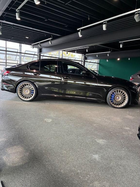 Ny Alpina B3 529 HK (389 kW) 2026 Sort Sedan