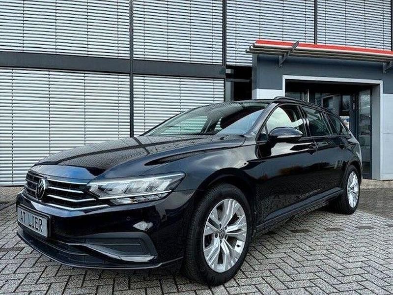 Schwarz Gebraucht 2022 VW Passat Conceptline Kombi | 24.980 € (Fairer Preis) - Bild 1/4