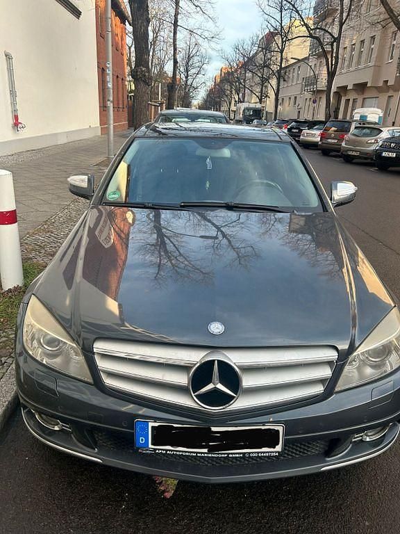 Grau Gebraucht 2007 Mercedes C350 Elegance Limousine | 5.950 € (Fairer Preis) - Bild 1/4