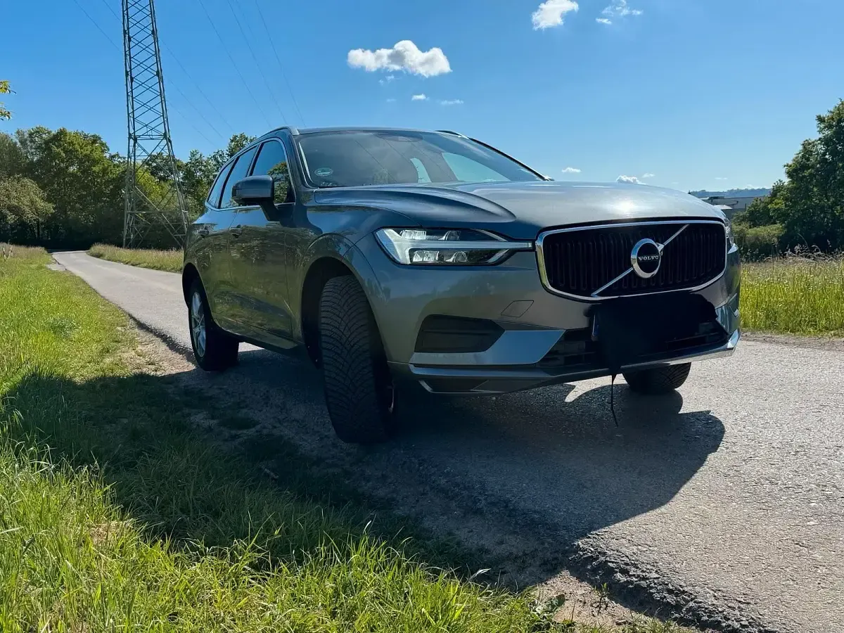 Gebraucht Volvo XC60 190 PS (139 kW) 2020 Grau SUV