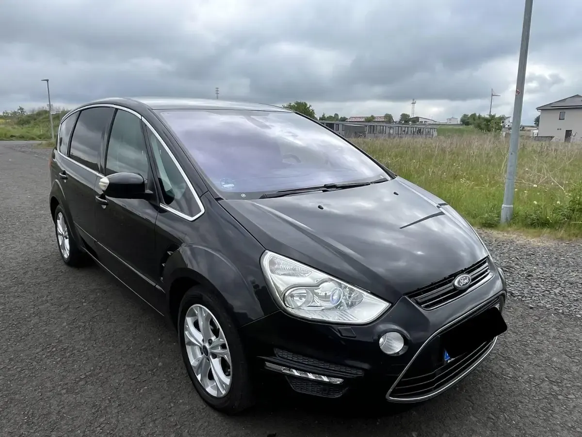 Gebraucht Ford S-MAX Titanium X 140 PS (102 kW) 2014 Schwarz Van / Kleinbus