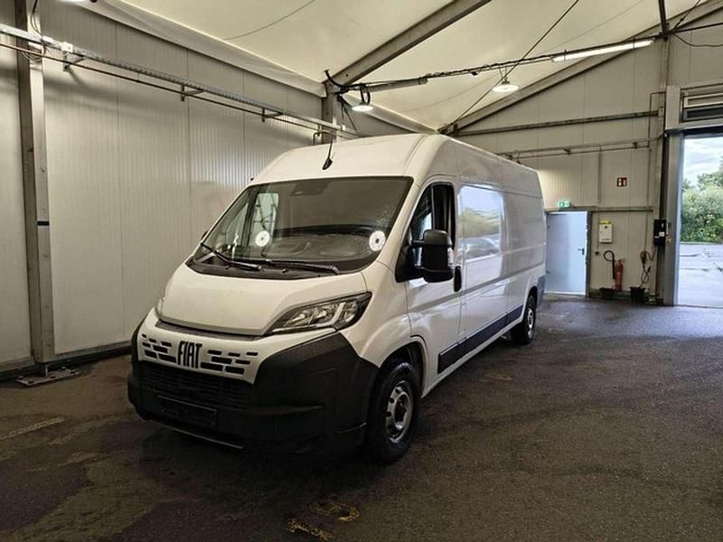 Gebraucht Fiat Ducato 140 PS (102 kW) 2024 Ducato weiß Van