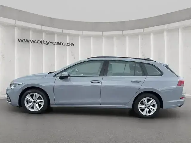 Gebraucht VW Golf VIII Life 150 PS (110 kW) 2022 Grau Kombi