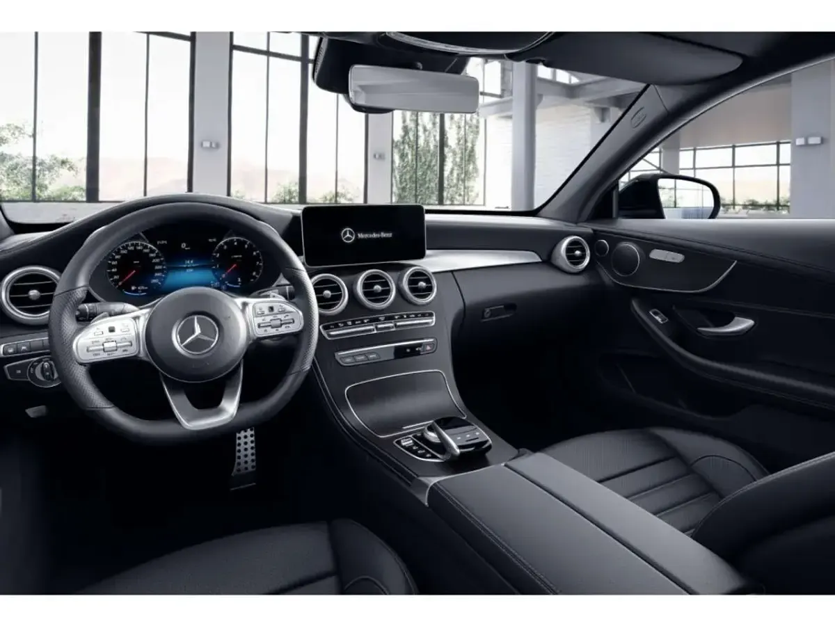 Gebraucht Mercedes C300 AMG 258 PS (189 kW) 2024 Obsidianschwarz Coupé