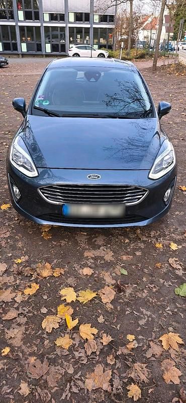 Blau Gebraucht 2018 Ford Fiesta Limousine | 8.000 € (Superpreis) - Bild 1/4