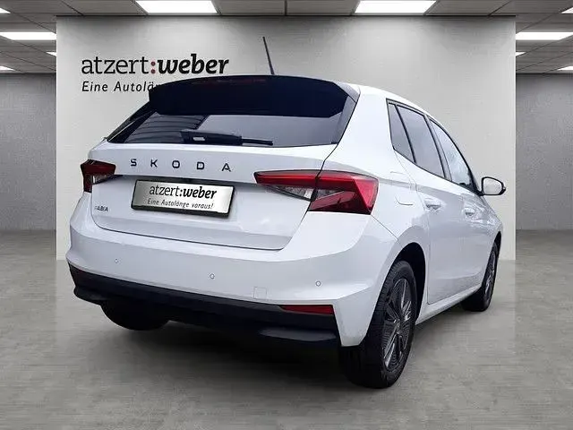 Neu Skoda Fabia 116 PS (85 kW) 2026 Moonweiß perleffekt Kleinwagen