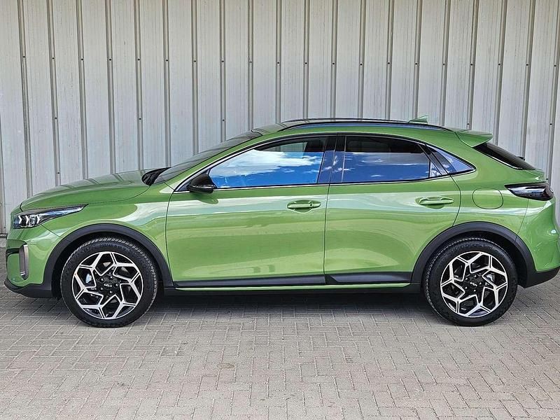 Neu Kia XCeed GT-Line 140 PS (102 kW) 2025 Celadon green SUV