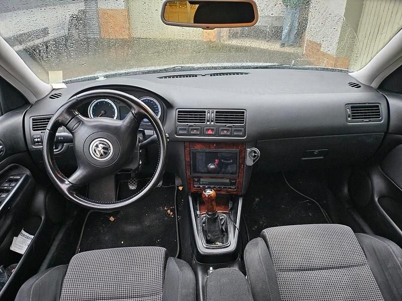 Gebraucht VW Bora 170 PS (125 kW) 2002 Silber Limousine