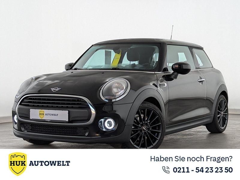 Gebraucht Mini ONE 102 PS (75 kW) 2021 Midnight black metallic Kleinwagen