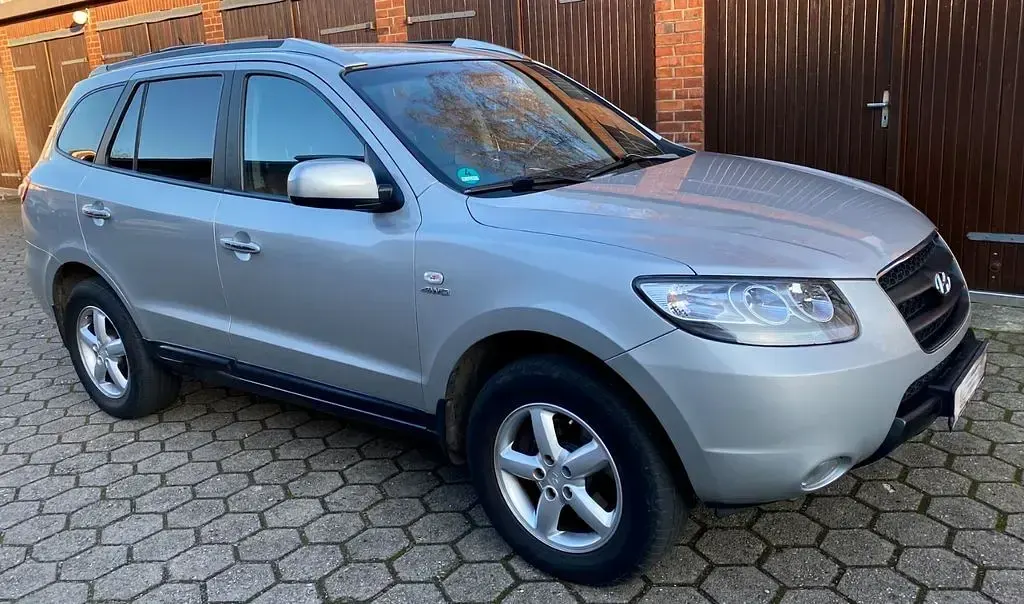 Gebraucht Hyundai Santa Fe 155 PS (114 kW) 2007 Silber SUV