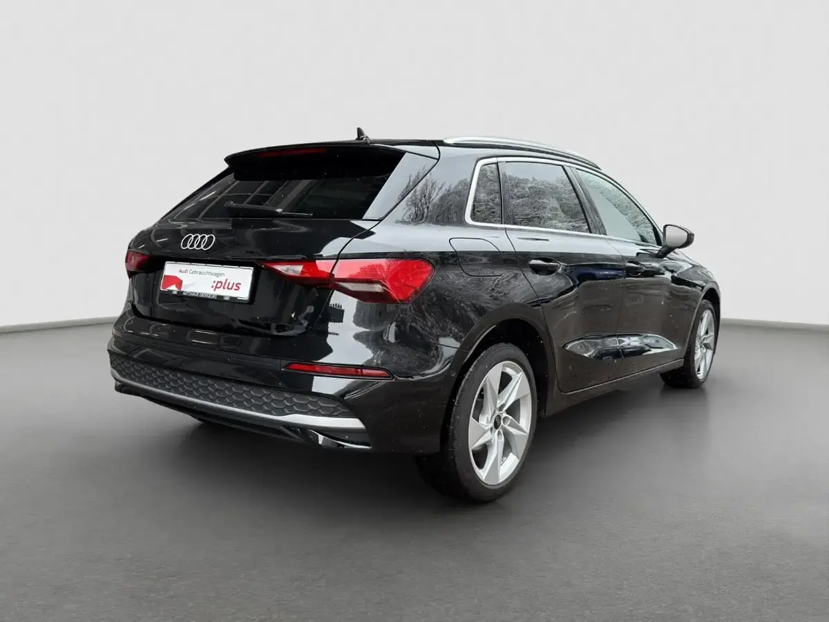 Gebraucht Audi A3 Comfort 116 PS (85 kW) 2025 Schwarz Limousine