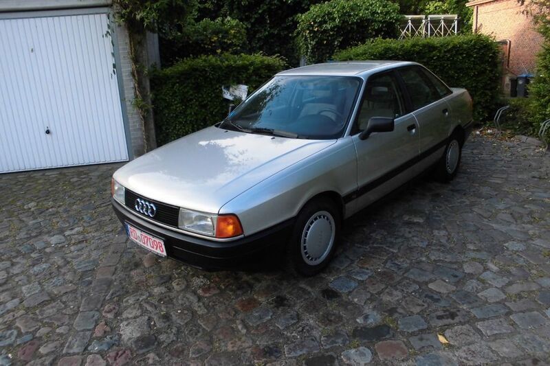 Gold Gebraucht 1988 Audi 80 Limousine | 2.650 € - Bild 1/4