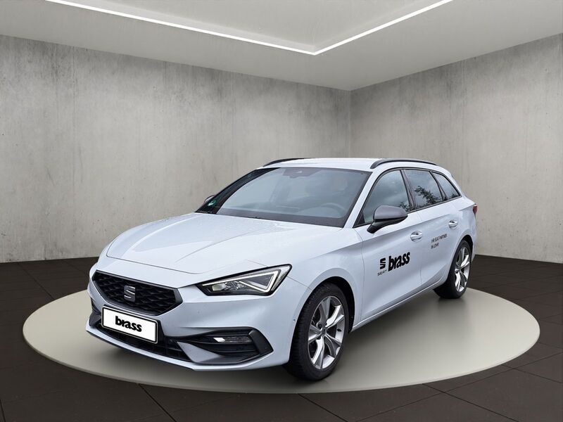 "nevada" weiss Gebraucht 2024 Seat Leon FR Kombi | 27.950 € (Fairer Preis) - Bild 1/4