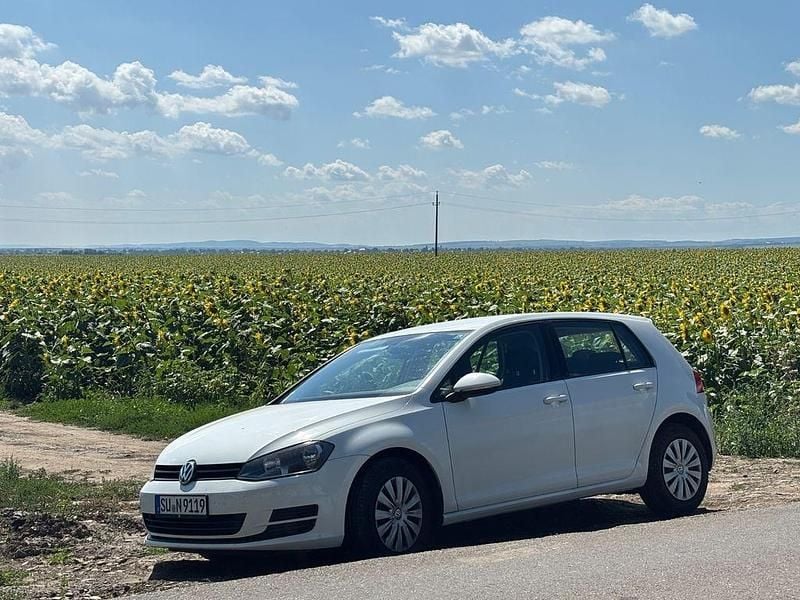 Gebraucht VW Golf VII Trendline 86 PS (63 kW) 2014 Weiß Limousine