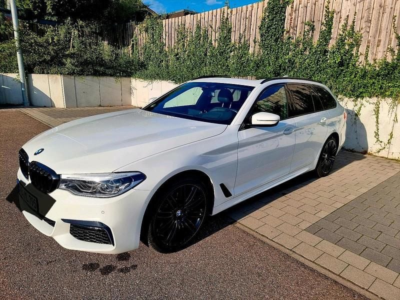 Weiß Gebraucht 2019 BMW 540 Sport Line Kombi | 29.500 € (Guter Preis) - Bild 1/4