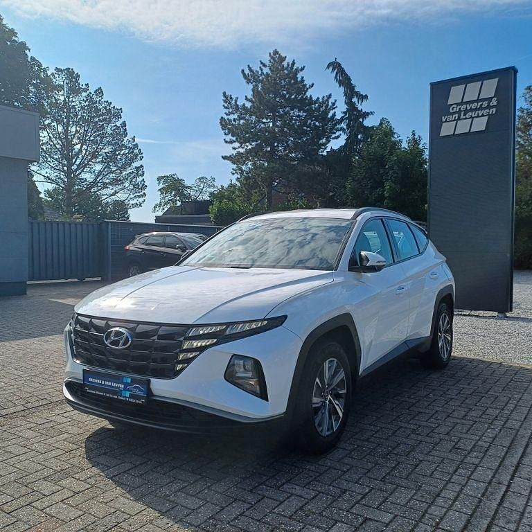 Weiß Gebraucht 2022 Hyundai Tucson Select SUV | 21.800 € (Superpreis) - Bild 1/4