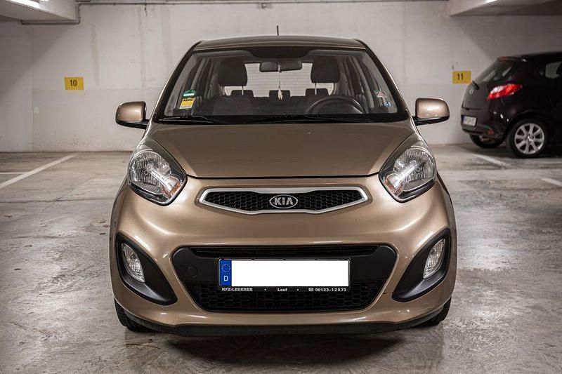 Braun Gebraucht 2013 Kia Picanto Kleinwagen | 3.600 € (Guter Preis) - Bild 1/4