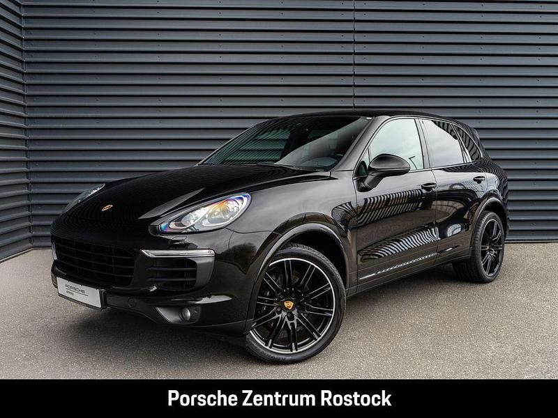 Second-hand Porsche Cayenne Platinum Edition 262 CP (192 kW) 2017 Negru SUV