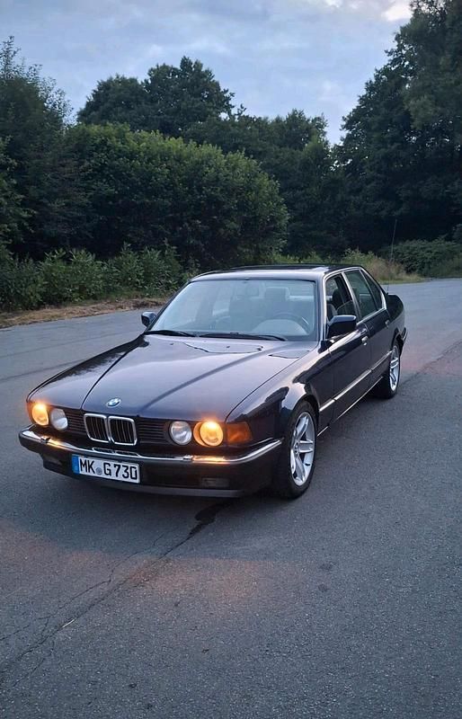 Gebraucht BMW 730 188 PS (138 kW) 1993 Blau Limousine