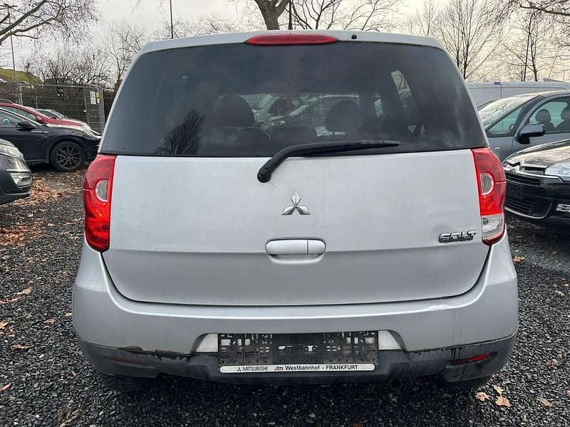 Gebraucht Mitsubishi Colt Invite 95 PS (69 kW) 2009 Silber Kleinwagen
