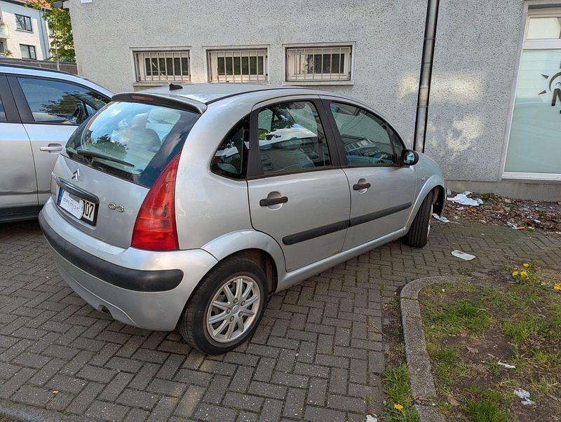 Gebraucht Citroën C3 60 PS (44 kW) 2004 Grau Limousine