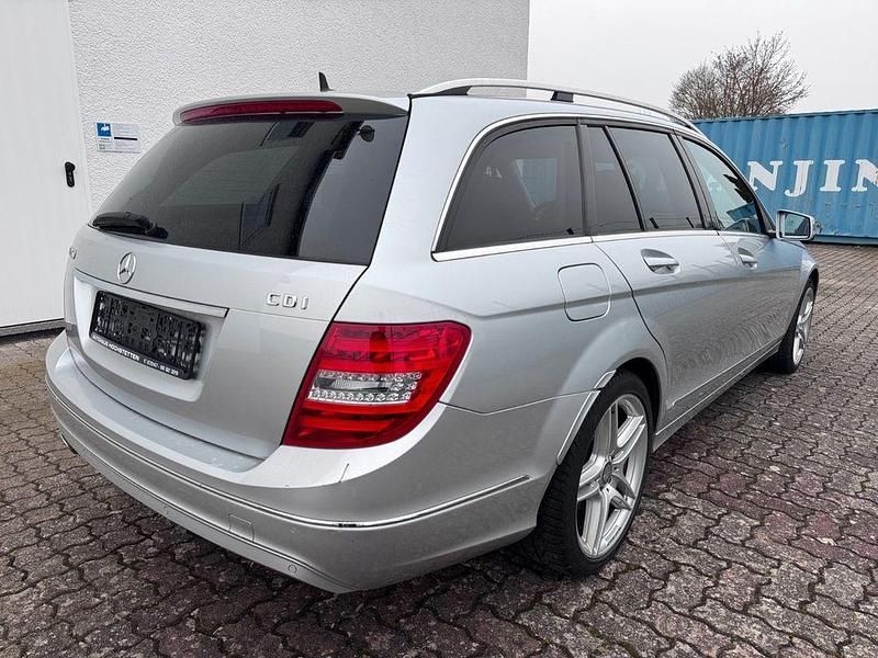Gebraucht Mercedes C250 204 PS (150 kW) 2013 Silber Kombi