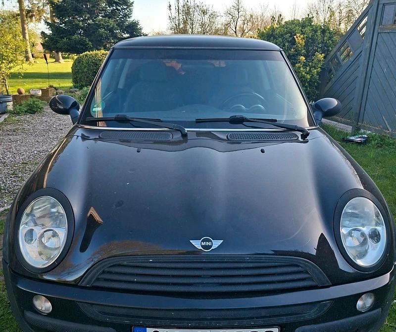Usata Mini Cooper 115 CV (84 kW) 2003 Nero Utilitaria