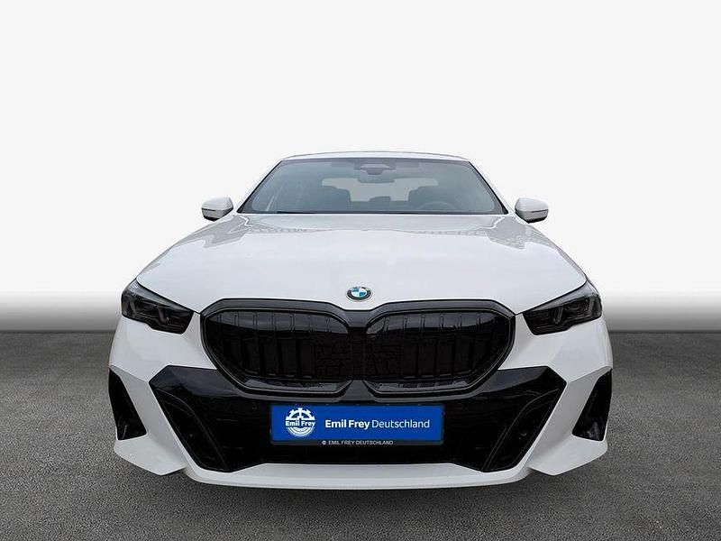 Neu BMW 520 Performance 197 PS (144 kW) 2026 Weiß Limousine