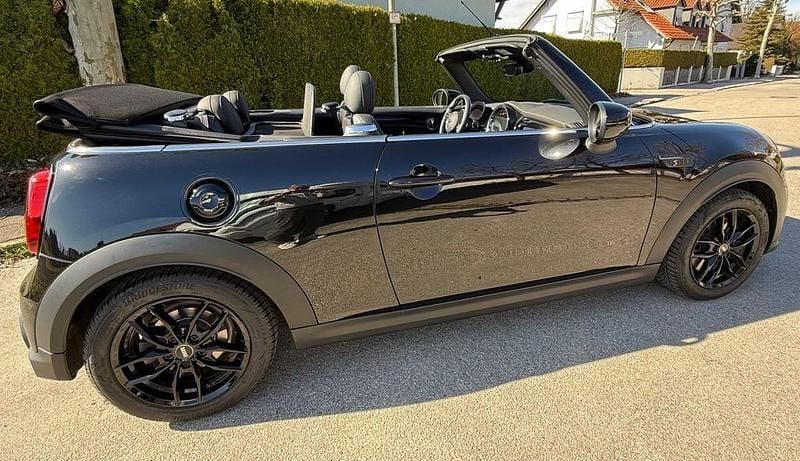 Gebraucht Mini Cooper S Cabriolet 178 PS (130 kW) 2023 Schwarz Cabrio