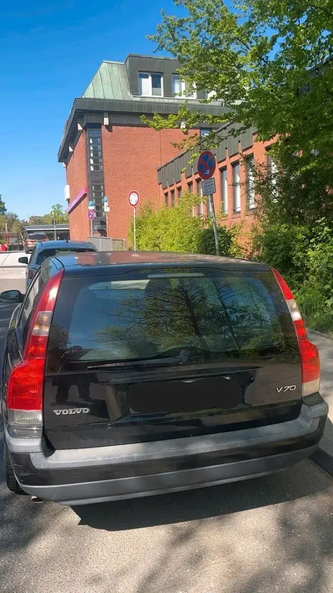 Używany Volvo V70 170 KM (125 kW) 2003 Czarny Kombi