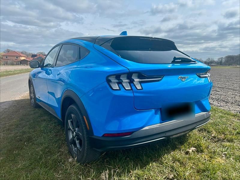 Gebraucht Ford Mustang Mach-E 216 kW (294 PS) 2022 Blau SUV