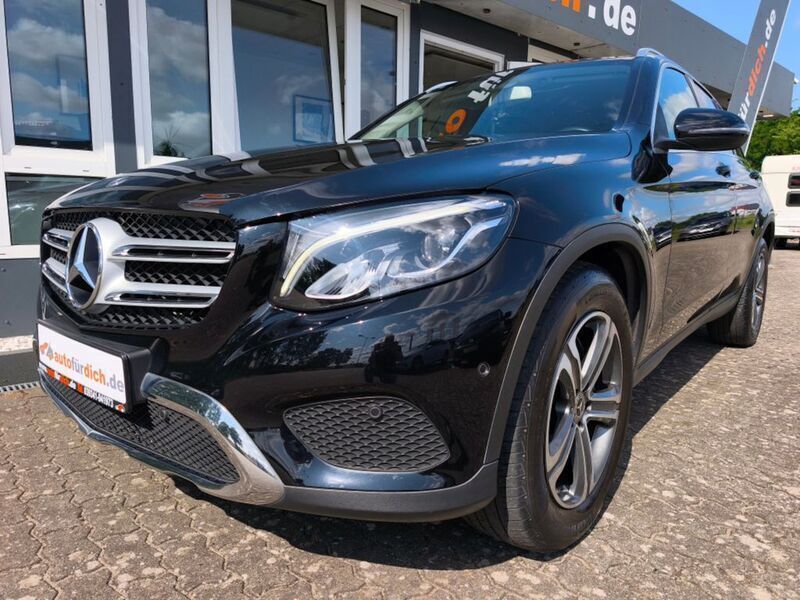 Schwarz unilack Gebraucht 2017 Mercedes GLC220 SUV | 25.980 € (Superpreis) - Bild 1/4