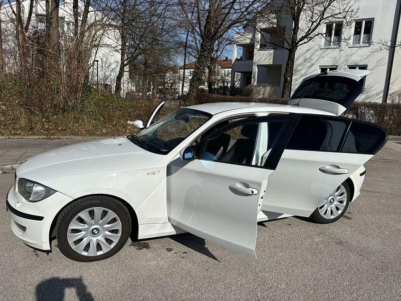 Gebraucht BMW 118 Performance 143 PS (105 kW) 2007 Weiß Kleinwagen