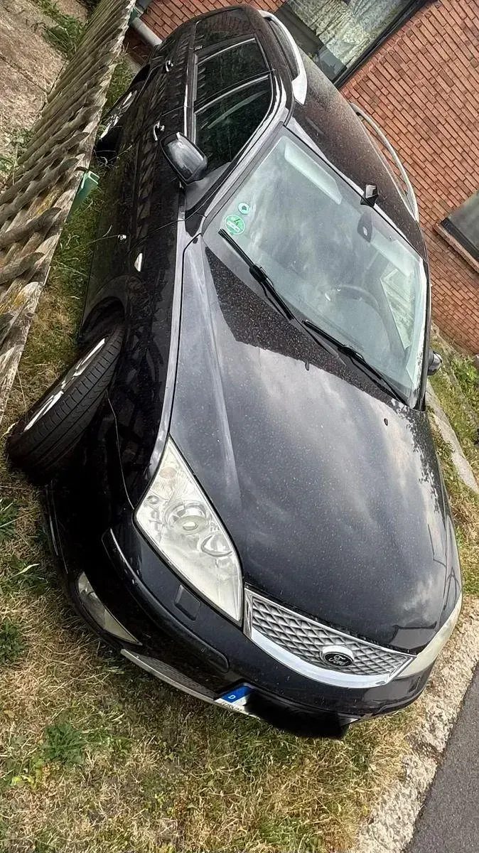 Gebraucht Ford Mondeo Ambiente 131 PS (96 kW) 2006 Schwarz Kombi