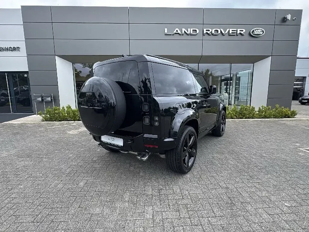 Neu Land Rover Defender 426 PS (313 kW) 2026 Schwarz SUV
