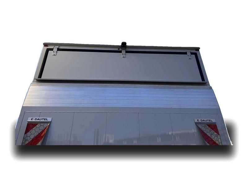 Weiss Gebraucht 2023 Iveco Massif | 102.993 € - Bild 1/4