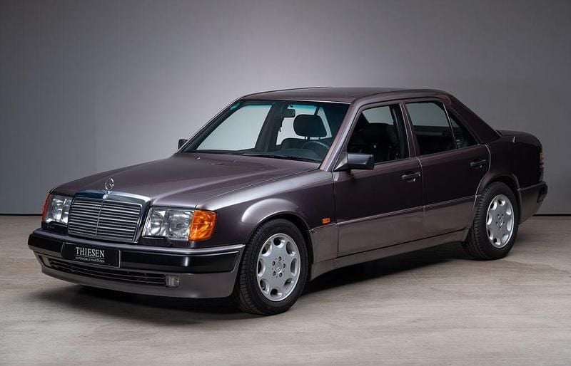 Gebraucht Mercedes E500 326 PS (239 kW) 1992 Grau Limousine