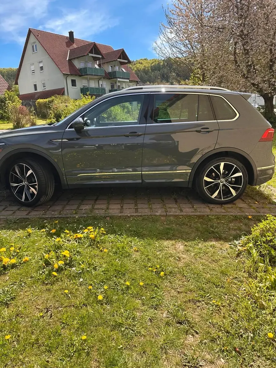 Gebraucht VW Tiguan R-line 200 PS (147 kW) 2020 Grau SUV
