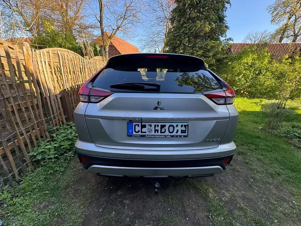 Gebraucht Mitsubishi Eclipse Cross Plus 188 PS (138 kW) 2021 Silber SUV