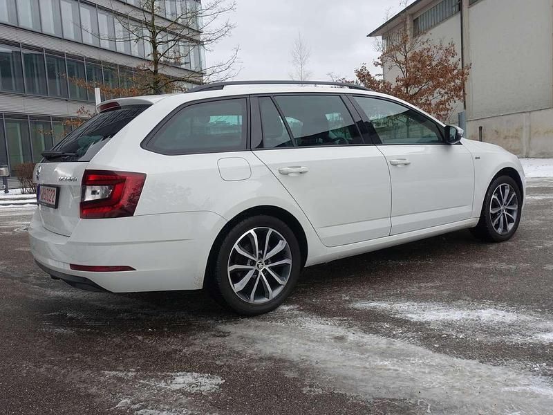 Gebraucht Skoda Octavia Soleil 150 PS (110 kW) 2019 Bila candy/candyweiss Kombi