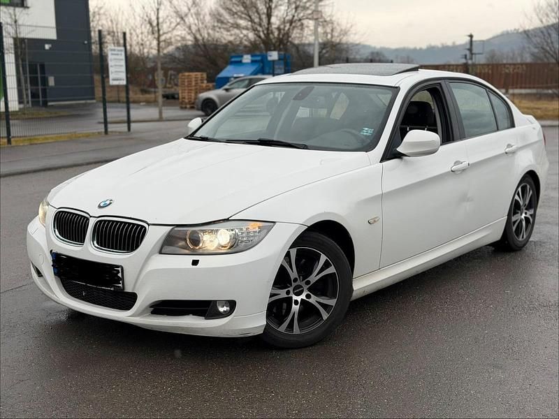 Second-hand BMW 320 163 CP (119 kW) 2012 Alb Berlinǎ