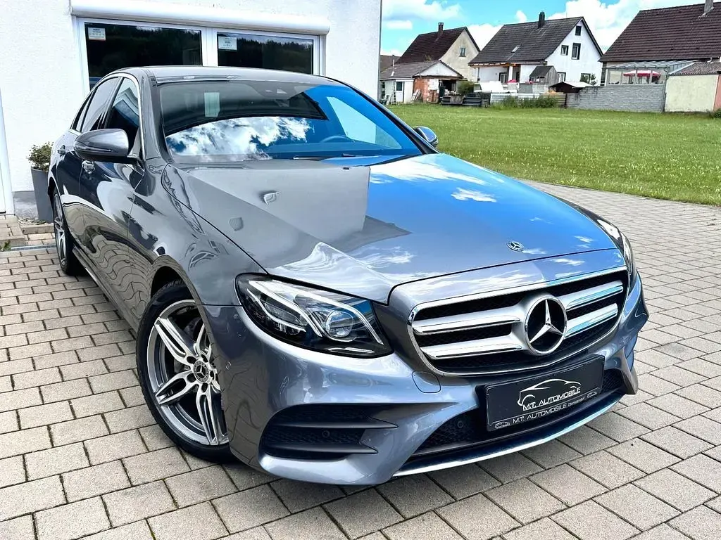 Gebraucht Mercedes E220 AMG 194 PS (142 kW) 2019 Grau Limousine