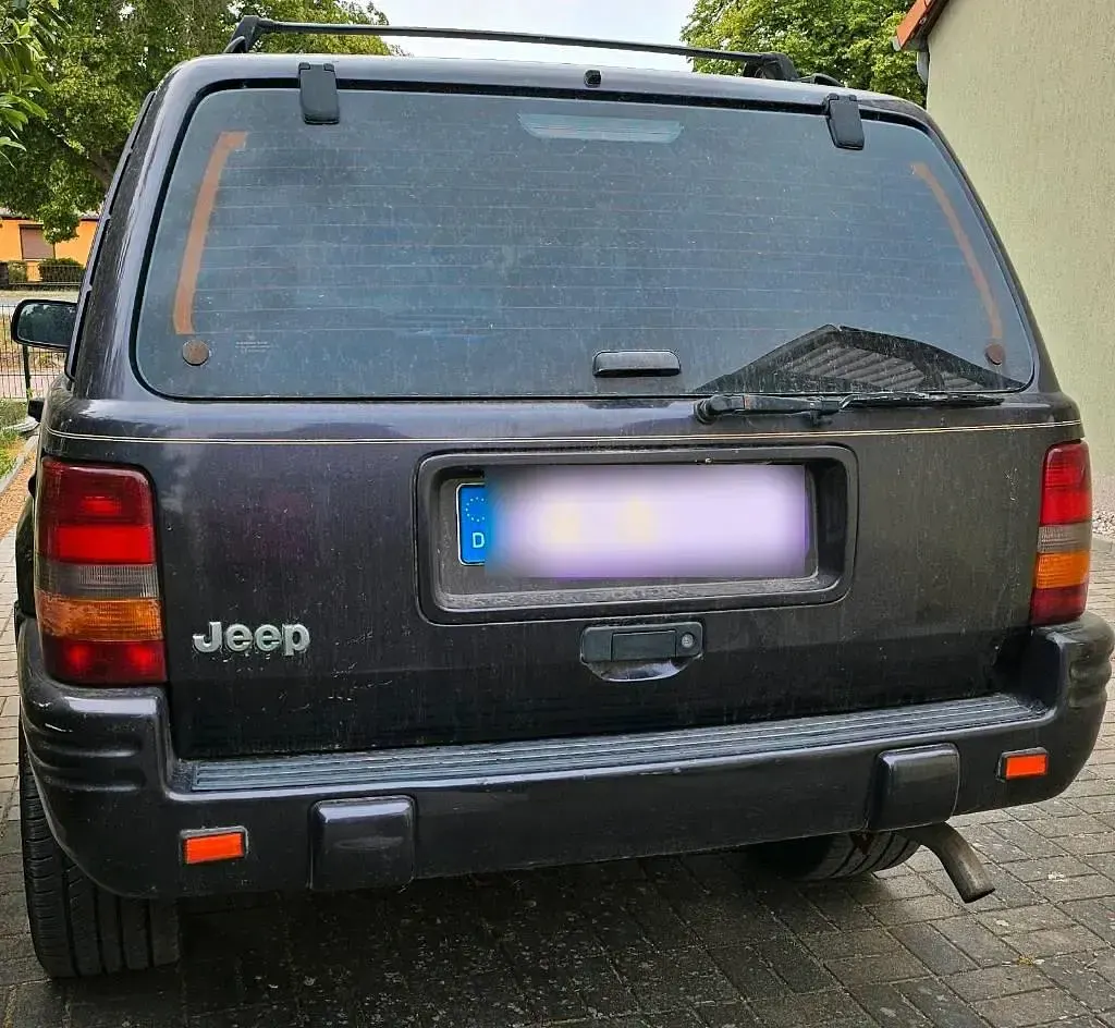 Gebraucht Jeep Grand Cherokee 177 PS (130 kW) 1996 Grau SUV
