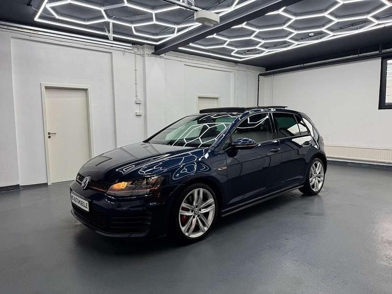 Night blue metallic Gebraucht 2014 VW Golf VII GTI Limousine | 16.990 € (Fairer Preis) - Bild 1/4