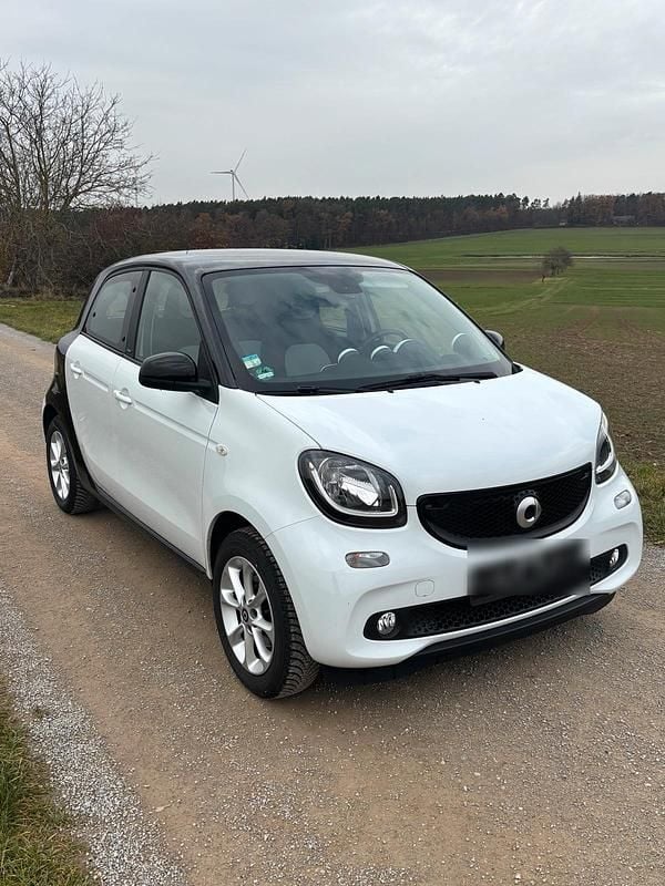 Gebraucht Smart ForFour 71 PS (52 kW) 2016 Weiß Kleinwagen