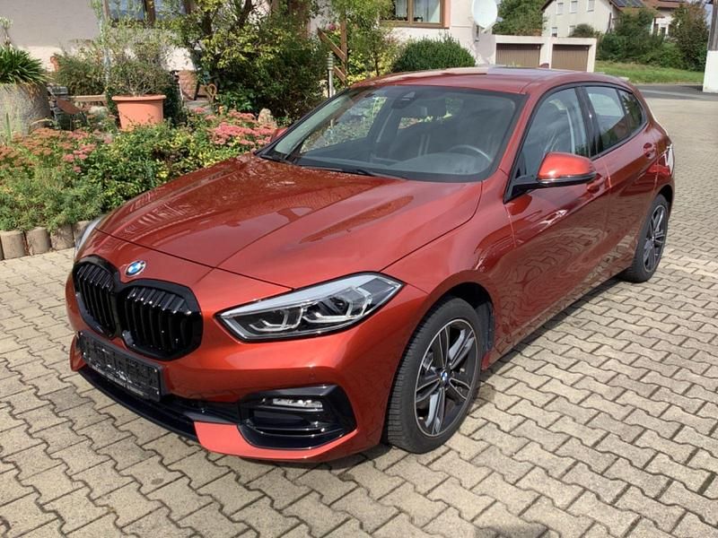 Gebraucht BMW 118 Sport Line 136 PS (100 kW) 2021 Sunset orange metallic Kleinwagen