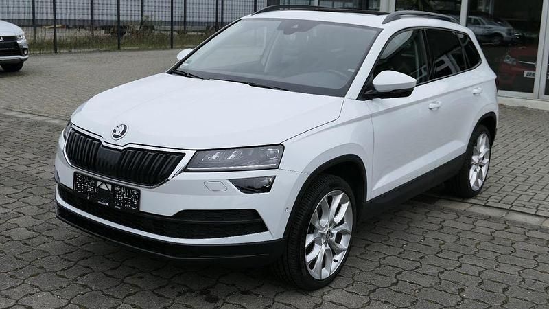 Weiß Gebraucht 2019 Skoda Karoq Style SUV | 23.990 € (Fairer Preis) - Bild 1/4